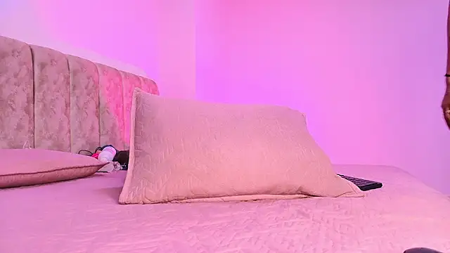 Snapshot of arl_chloee chatting on 03-01-26, 03:08 arl chloee online show from 03-01-26, 03:08