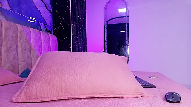 Snapshot of arl_chloee chatting on 03-06-26, 03:03 arl chloee online show from 03-06-26, 03:03