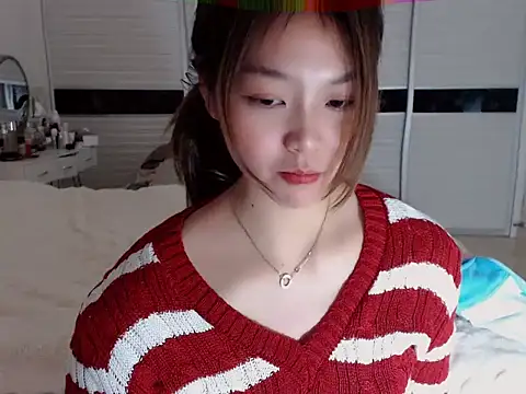 -Lucky Girl online show from 12-17-24, 03:28