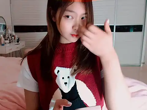 -Lucky Girl online show from 12-20-24, 10:49