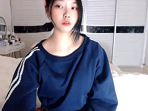 -Lucky Girl online show from 12-27-24, 02:54