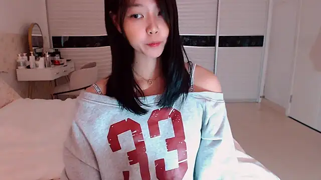 -Lucky Girl online show from 09-11-25, 03:17