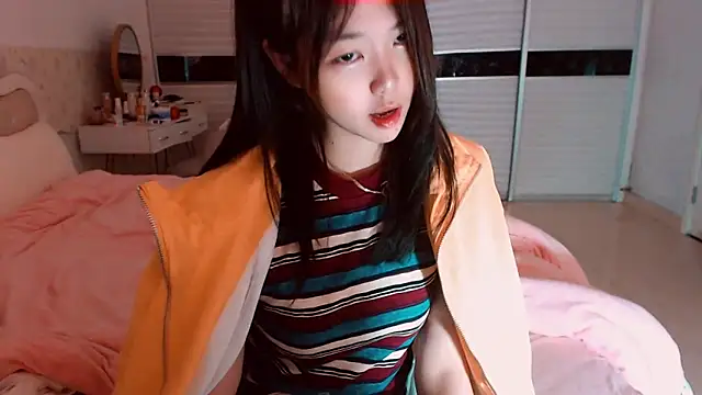 -Lucky Girl online show from 04-23-26, 02:13