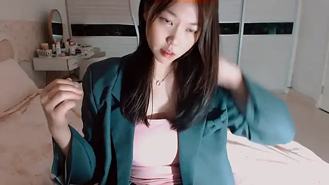 -Lucky Girl online show from 05-09-26, 12:54