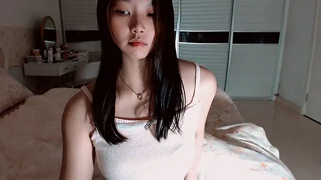 -Lucky Girl online show from 05-10-26, 02:33