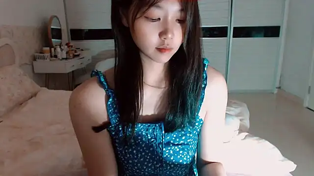 -Lucky Girl online show from 05-13-26, 02:09