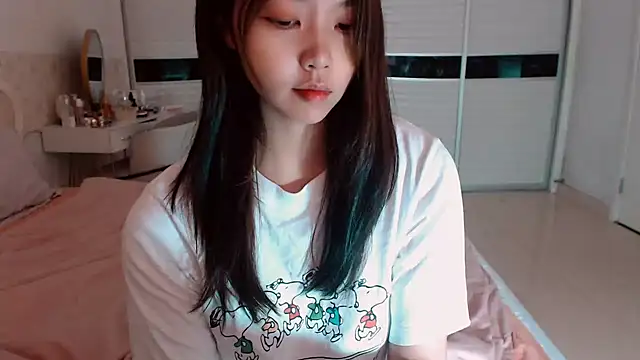 -Lucky Girl online show from 06-10-26, 02:01