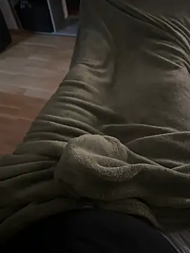 Snapshot of donhuan14 chatting on 02-24-25, 03:33 donhuan14 online show from 02-24-25, 03:33