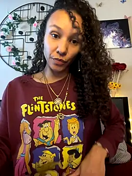 Snapshot of _Neeka_ chatting on 10-28-25, 03:14 Neeka online show from 10-28-25, 03:14