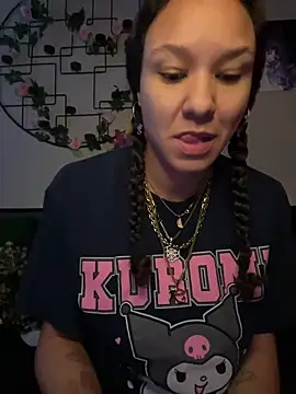 Snapshot of _Neeka_ chatting on 02-15-26, 02:25 Neeka online show from 02-15-26, 02:25