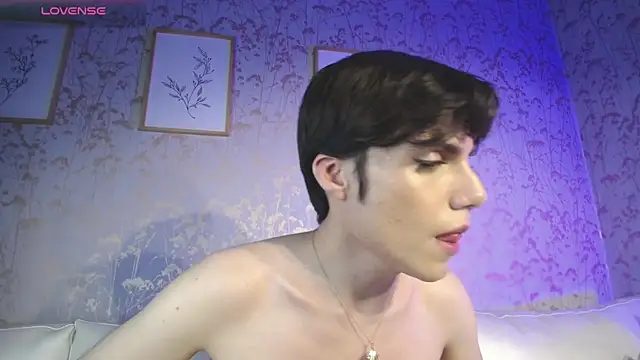 Snapshot of ChristianM_18 chatting on 03-15-25, 07:38 ChristianM 18 online show from 03-15-25, 07:38