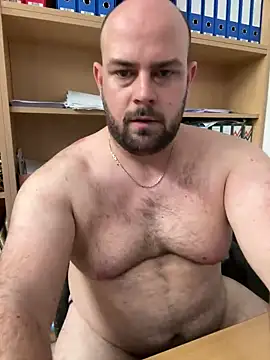 bearlover992 online show from 01-20-25, 07:57