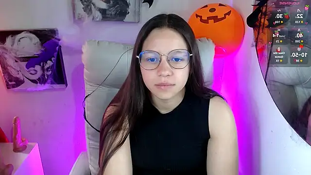 Snapshot of SamanthaRoldaan chatting on 11-03-25, 02:40 SamanthaRoldaan online show from 11-03-25, 02:40