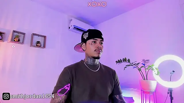 JordanSmiith  online show from 01-04-25, 08:27