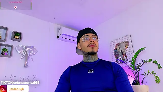 JordanSmiith  online show from 05-02-26, 09:09
