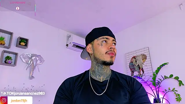 JordanSmiith  online show from 05-05-26, 09:56