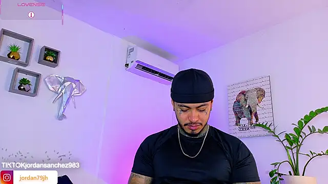 JordanSmiith  online show from 06-20-26, 09:06