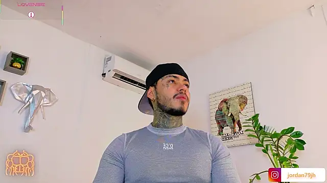 JordanSmiith  online show from 06-24-26, 09:14