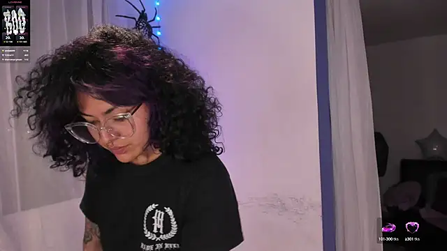 witchviolet online show from 01-04-25, 04:55