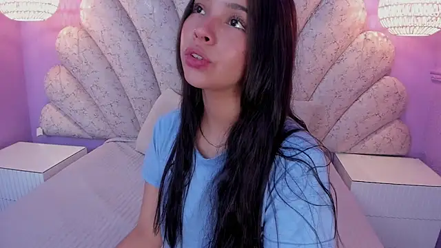 chloe watson  online show from 03-20-25, 08:29