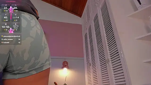 chloe watson  online show from 09-26-25, 07:51