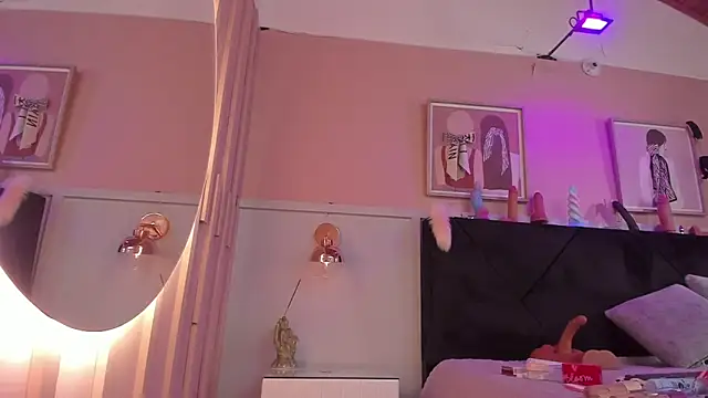 chloe watson  online show from 11-20-25, 07:35