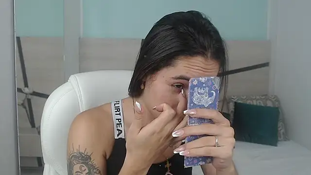 heidy hoiss online show from 03-04-25, 02:17