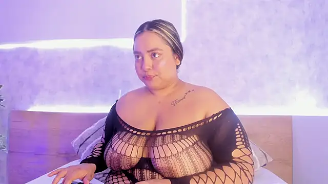 Snapshot of tatijara chatting on 02-06-25, 03:27 tatijara online show from 02-06-25, 03:27