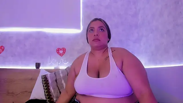 Snapshot of tatijara chatting on 02-20-25, 03:12 tatijara online show from 02-20-25, 03:12