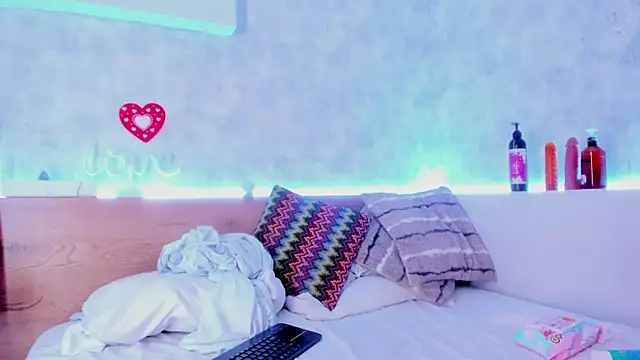 Snapshot of tatijara chatting on 02-23-25, 07:00 tatijara online show from 02-23-25, 07:00