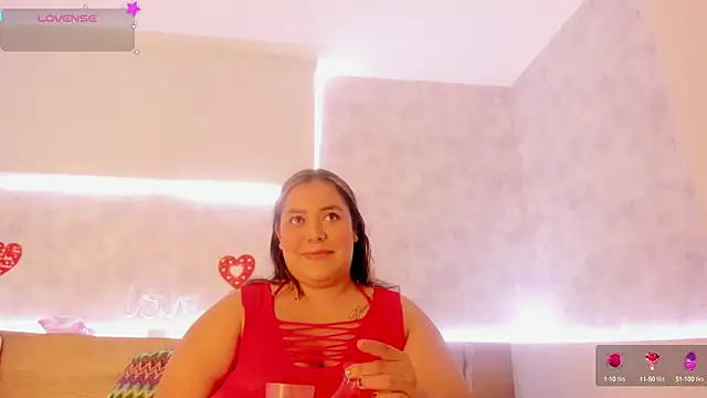 Snapshot of tatijara chatting on 02-25-25, 03:42 tatijara online show from 02-25-25, 03:42