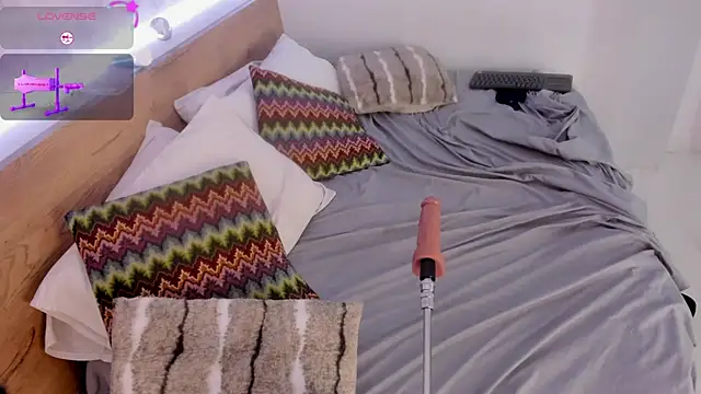 Snapshot of tatijara chatting on 03-01-25, 05:52 tatijara online show from 03-01-25, 05:52