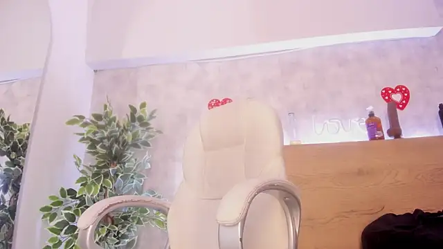 Snapshot of tatijara chatting on 03-05-25, 09:16 tatijara online show from 03-05-25, 09:16