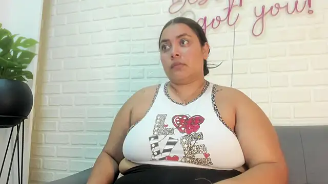 Snapshot of tatijara chatting on 09-30-25, 07:19 tatijara online show from 09-30-25, 07:19