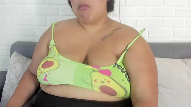 Snapshot of tatijara chatting on 10-21-25, 07:03 tatijara online show from 10-21-25, 07:03