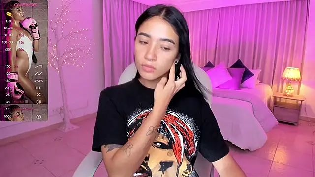 Antonella Grayy online show from 01-20-25, 11:02