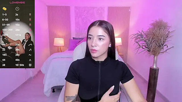 Snapshot of Antonella_Grayy chatting on 03-18-26, 11:02 Antonella Grayy online show from 03-18-26, 11:02