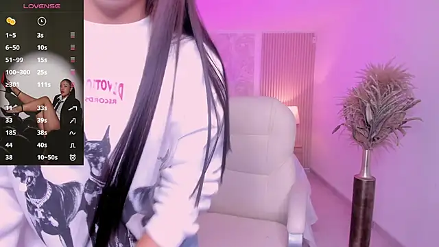 Snapshot of Antonella_Grayy chatting on 04-10-26, 11:04 Antonella Grayy online show from 04-10-26, 11:04