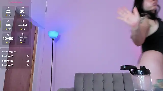 zoe6x online show from 03-18-26, 06:00