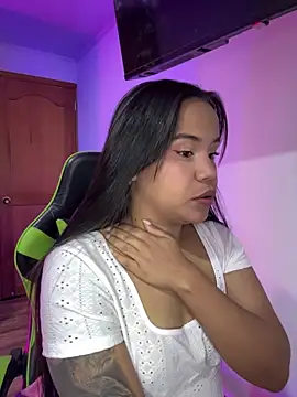 Snapshot of leila_22 chatting on 09-26-25, 07:34 leila 22 online show from 09-26-25, 07:34