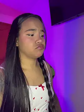 Snapshot of leila_22 chatting on 10-23-25, 07:18 leila 22 online show from 10-23-25, 07:18