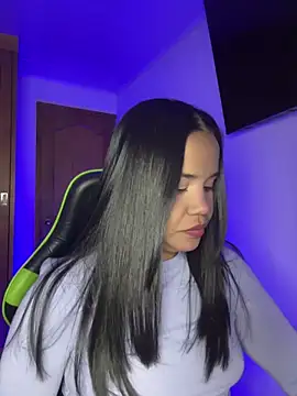 leila 22 online show from 03-30-26, 07:31