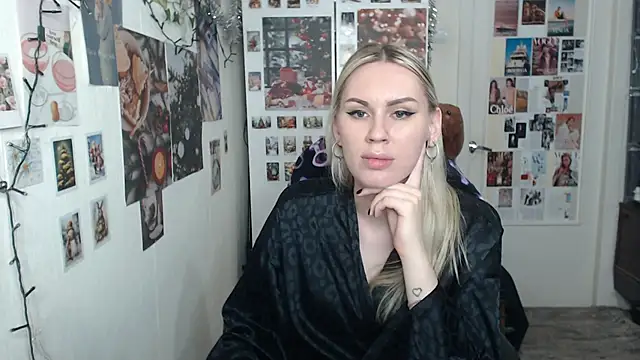 CapriScorpion online show from 12-15-24, 04:37