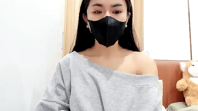 Lita-Julia online show from 02-15-25, 06:23