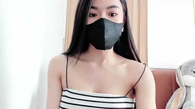 Lita-Julia online show from 03-21-25, 03:44