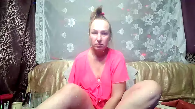 Snapshot of Alina_Night_777 chatting on 03-07-25, 06:46 Alina Night 777 online show from 03-07-25, 06:46