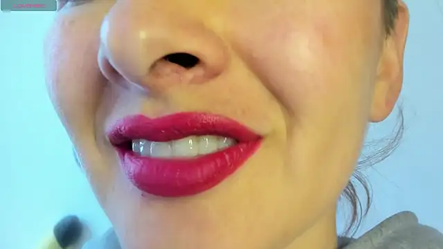 queen fetish online show from 05-12-26, 07:00