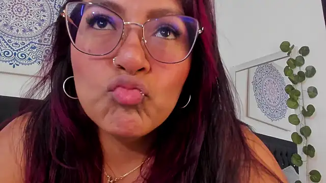 evelynjohnsoon online show from 03-11-25, 12:28