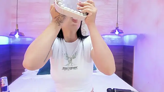 AnneDixie online show from 01-11-26, 03:11