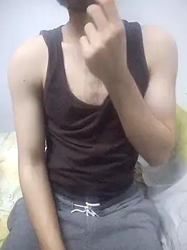 Snapshot of Arabian-B chatting on 12-14-24, 04:31 Arabian-B online show from 12-14-24, 04:31